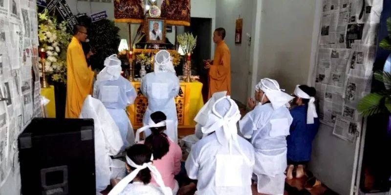 Nằm mơ thấy đám ma